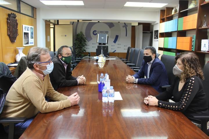 La presidenta de CEOE-CEPYME Guadalajara se reúne con el nuevo presidente de APAG