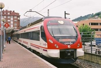 EL CAOS DE LAS CERCANÍAS DE RENFE : Dos pasajeros del tren entre Madrid y Soria se quedan "tirados" en la estación de Guadalajara 