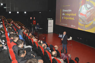 Éxito de la primera charla organizada por el CD Azuqueca y el Ayuntamiento 