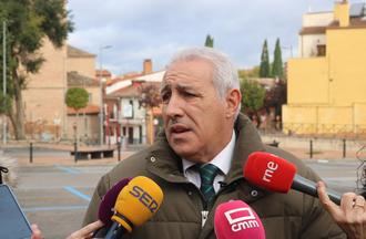 El aparcamiento junto a la concatedral de Guadalajara pasa de zona verde a zona azul, para facilitar la rotación de vehículos