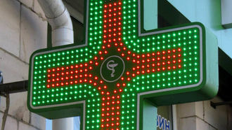 Catorce farmacias cerradas y 83 profesionales ingresados o en cuarentena por el coronavirus en Castilla La Mancha