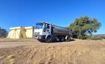53 pueblos de Guadalajara PASAN SED : Las cisternas de Diputación han servido 4.523 m3 de agua durante el mes de agosto