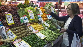 Los precios del supermercado suben un 38% de media en tres años, según la OCU