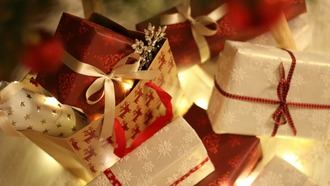 Los españoles gastarán una media de 225 euros en regalos en las Navidades de 2023