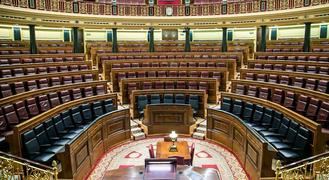 PP y VOX consiguen una MAYORÍA ABSOLUTA HOLGADA, el PSOE bordea los cien diputados y Sumar supera los 30
