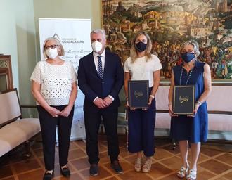 Diputación y Ayuntamiento de Sigüenza renuevan el convenio para convertir la Iglesia de Santiago en Centro de Interpretación del Románico