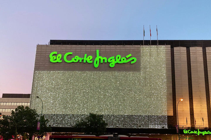 El Corte Inglés apuesta por Madrid y compra otro edificio en la Puerta del Sol