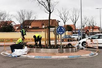 El Ayuntamiento acomete mejoras en varias zonas verdes de Azuqueca