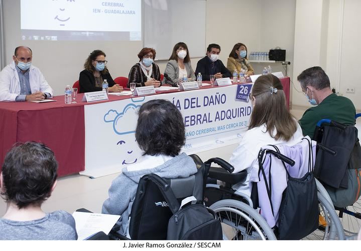 El Instituto de Enfermedades Neurológicas acoge una jornada en Guadalajara para dar a conocer el trabajo de rehabilitación de las personas afectadas por daño cerebral 