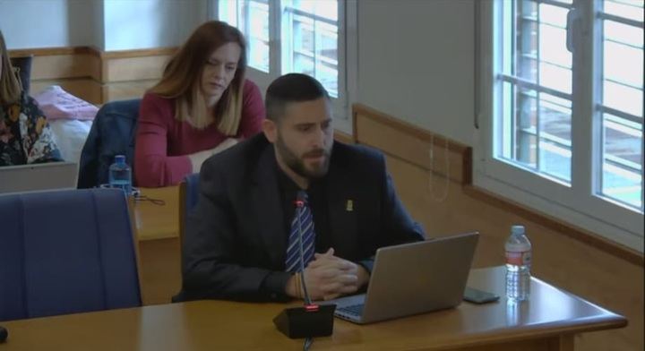 El PP denuncia que el gobierno socialista de Salinas tumba la moción de la oposición para instalar barreras acústicas que protejan del ruido de la N-320 a los vecinos de El Soto