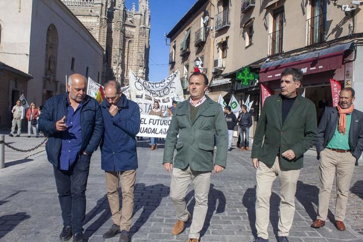 VOX apoya a los agricultores y ganaderos que se manifiestan contra las políticas agrarias del gobierno de Page