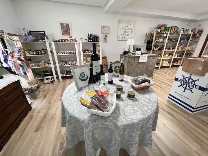 La Despensa de Las Minas, minimarket para los vecinos y tienda gourmet para los visitantes