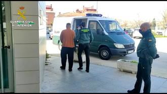 La Guardia Civil detiene a cuatro personas por tráfico de drogas en Azuqueca de Henares