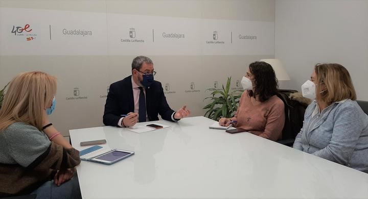 El Gobierno regional brinda su colaboración a la Asociación de Diabéticos de Guadalajara