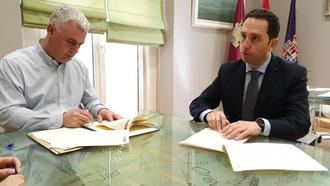 La Diputaci&#243;n de Guadalajara firma un convenio con el Colegio de Notarios de Castilla-La Mancha para agilizar la gesti&#243;n del IBI y Plusval&#237;a