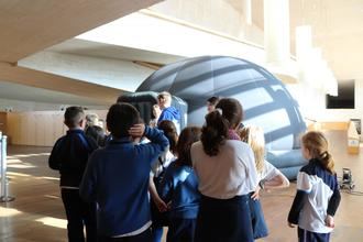 Más de una decena de colegios participan en la primera edición de Divulgaciencia