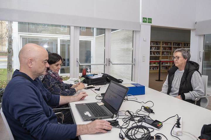 Un total de 550 personas han podido renovar su DNI en la oficina móvil instalada Azuqueca