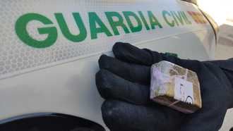 La Guardia Civil investiga en Almoguera a una persona por tr&#225;fico de drogas