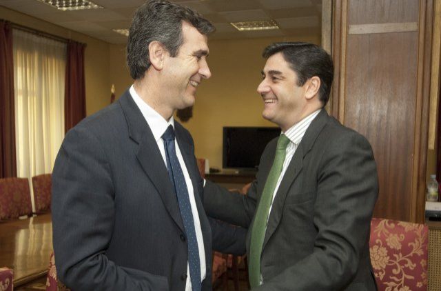 El PP ultima las listas para el 10-N : José Ignacio Echániz al Congreso y Antonio Román al Senado, dos pesos pesados para representar a Guadalajara en Madrid