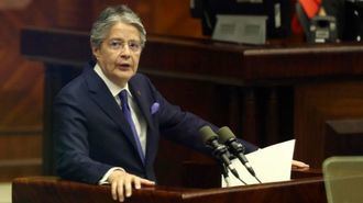 El presidente de Ecuador disuelve la Asamblea y convoca elecciones para evitar una moci&#243;n de censura