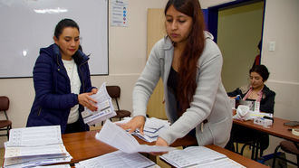 Ecuador respalda la cruzada de Noboa contra la criminalidad pero rechaza sus reformas económicas