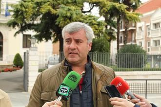 Esteban reclama a los socialistas que pongan fin a la ley que más daño está haciendo a las mujeres de nuestro país