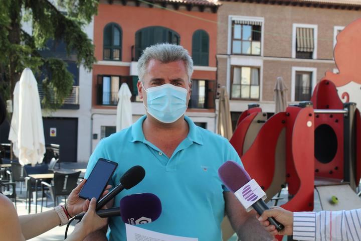 Esteban demanda a Page la puesta en marcha de un Plan de Salvamento para el pequeño comercio de la región