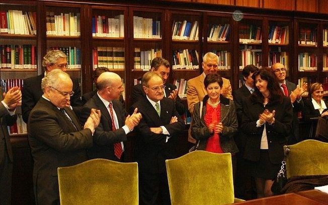 Eugenio Cárdenas, tercero por la izquierda