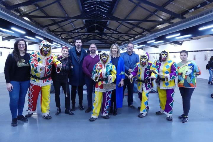 Una exposición fotográfica con las botargas de Guadalajara en el Mercado de Abastos abre el programa de Carnaval