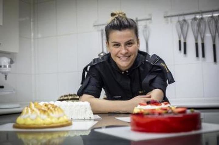La cocinera guadalajareña Fátima Gismero, en la final del XII Concurso Nacional de Cocina Ajo Morado de Las Pedroñeras