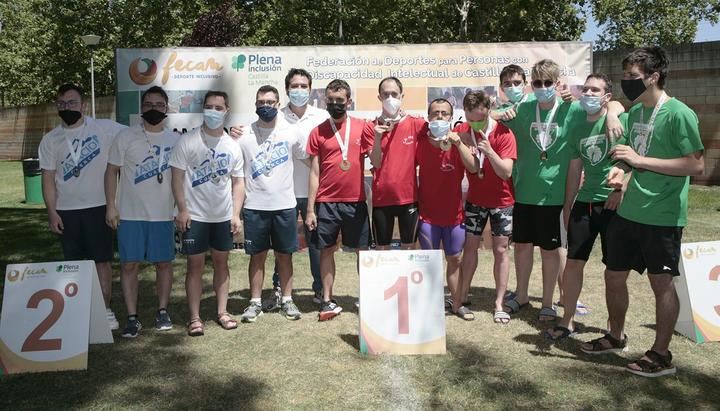 La natación pne broche de oro al ecuador del calendario deportivo FECAM