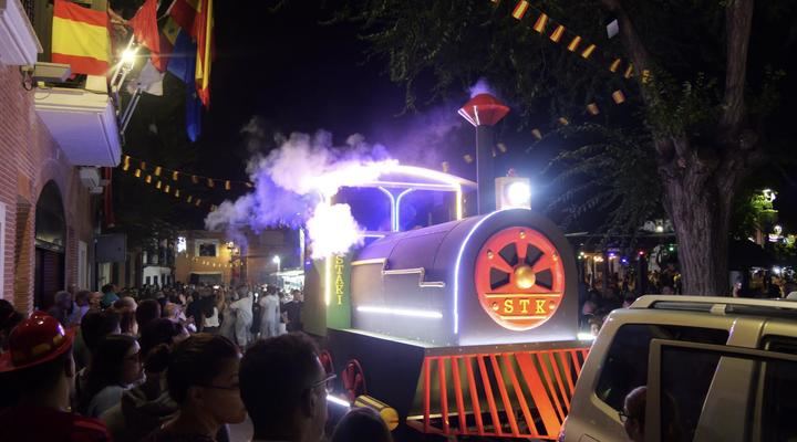 Alovera disfruta un intenso fin de semana de cierre de fiestas