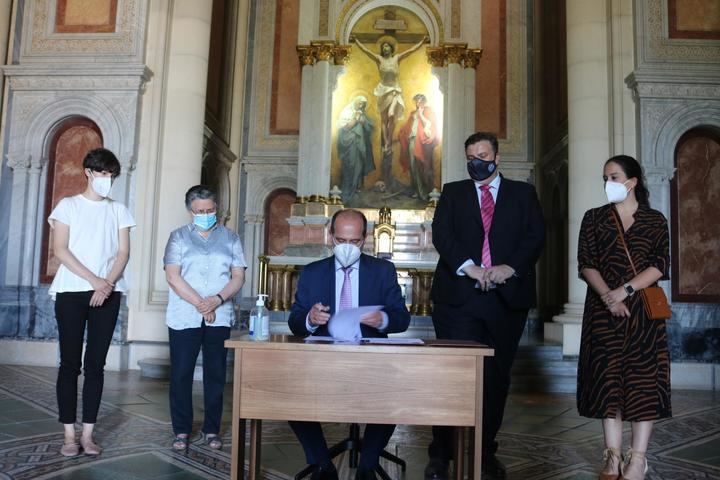 El Ayuntamiento de Guadalajara renueva con la Fundación San Diego Alcalá su colaboración para la apertura al público del Panteón de la Duquesa de Sevillano