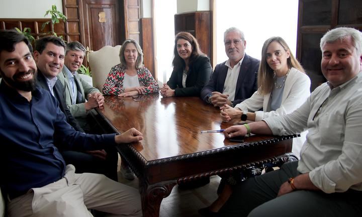 La alcaldesa de Guadalajara se reúne con directivos de la compañía FM Logistic