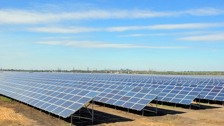 Autorizada la instalación de tres plantas fotovoltaicas en Alcázar de San Juan con una inversión de más de 73 millones de euros