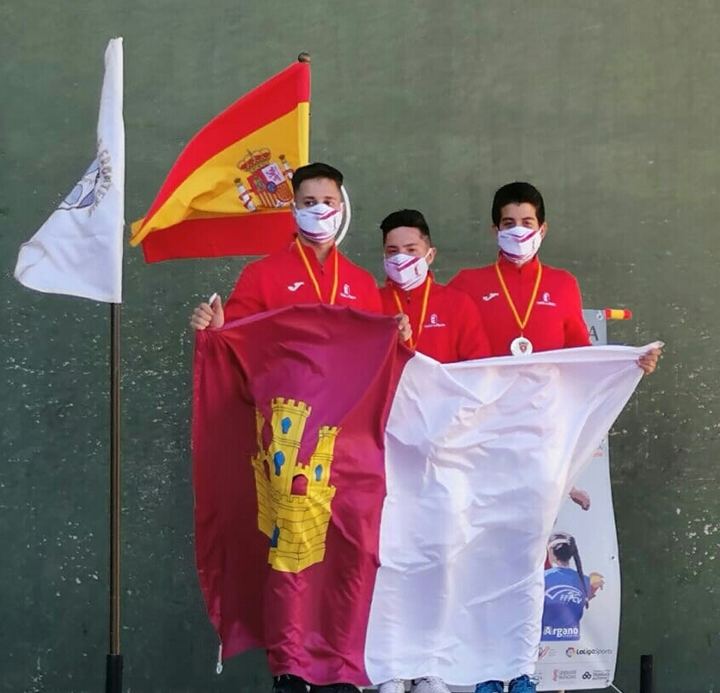 Frontenis alcarreño en la élite nacional