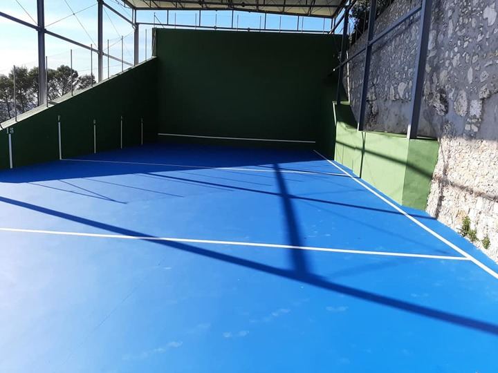 Terminan las obras en el frontón de Casasana