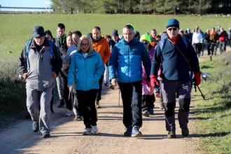 La VIII Marcha Solidaria, con presentación de nueva ruta senderista, pone fin a la Navidad en Fuentenovilla
