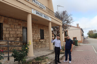 El PP pide explicaciones a Vega y al alcalde de Alcolea del Pinar por tomar el pelo a los vecinos con la inauguración de un gimnasio hace un año que nunca ha abierto