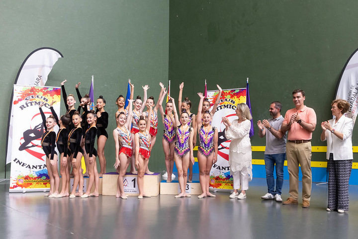 Guadalajara acoge el campeonato regional de gimnasia rítmica