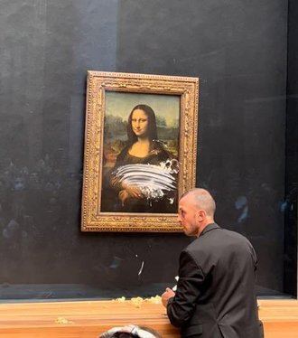 Ataque a la 'Gioconda' en el Louvre de París