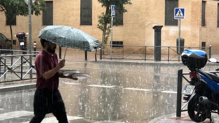 La DANA se desplaza al centro de España y graniza en la ciudad de Madrid