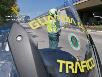 La Guardia Civil de Guadalajara investiga al conductor de un camión articulado que llevaba 4 años conduciendo con documentación falsificada