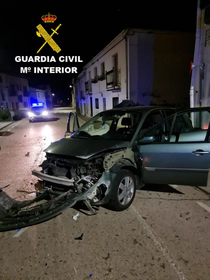 La Guardia Civil detiene a una persona en Jadraque como presunto autor de un delito de atentado contra agente de la autoridad y otro de simulación de delito