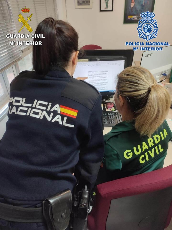 Detienen a 14 trabajadores del aeropuerto Tenerife Sur por robar en las maletas de los pasajeros