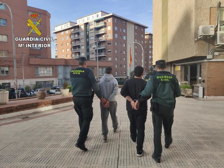 La Guardia Civil detiene a dos personas por robo en Torija