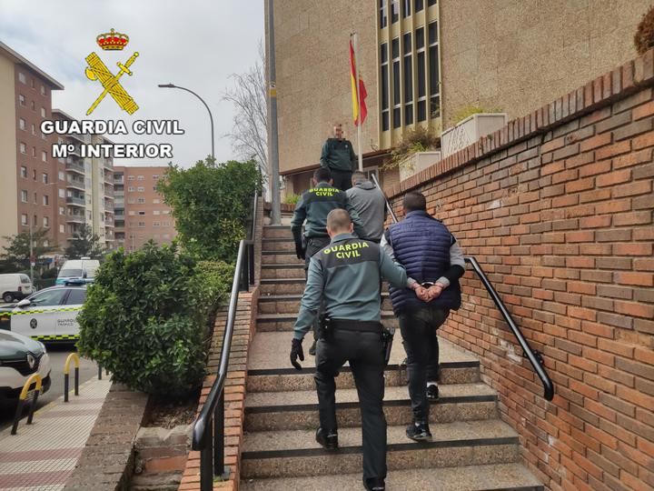 Gracias a la colaboración ciudadana, la Guardia Civil detiene a dos personas en Guadalajara por robo en Torija 