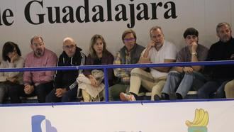 La alcaldesa de Guadalajara animó al BM Guadalajara que cosecha su primera derrota en casa