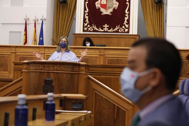 El PP denuncia que con el Gobierno de Page lo único que ha aumentado en la región es la deuda y el número de altos cargos y asesores