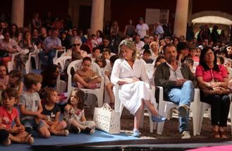 La alcaldesa de Guadalajara abre el Maratón de los Cuentos en el Infantado con un cuento sobre capacidades diferentes